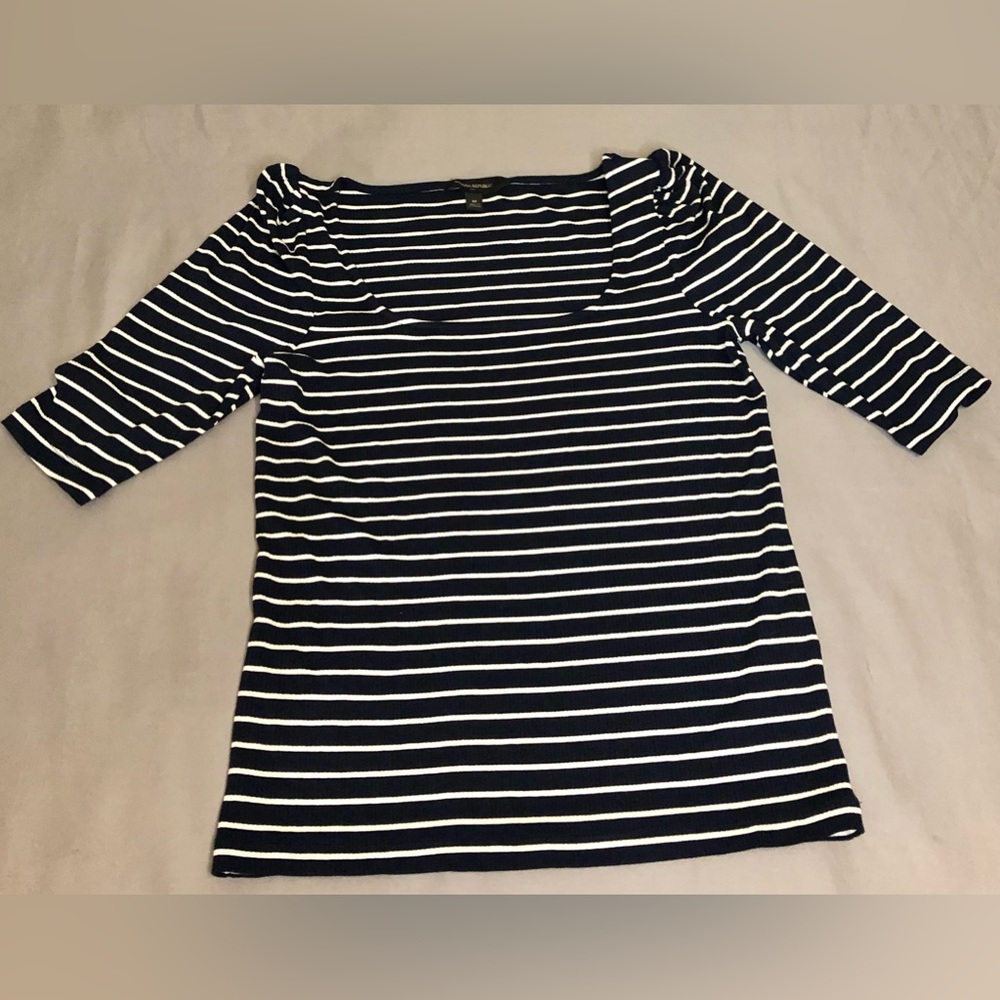 Banana Republic Navy Blue White Striped Short Sleeve Shirt Size Medium